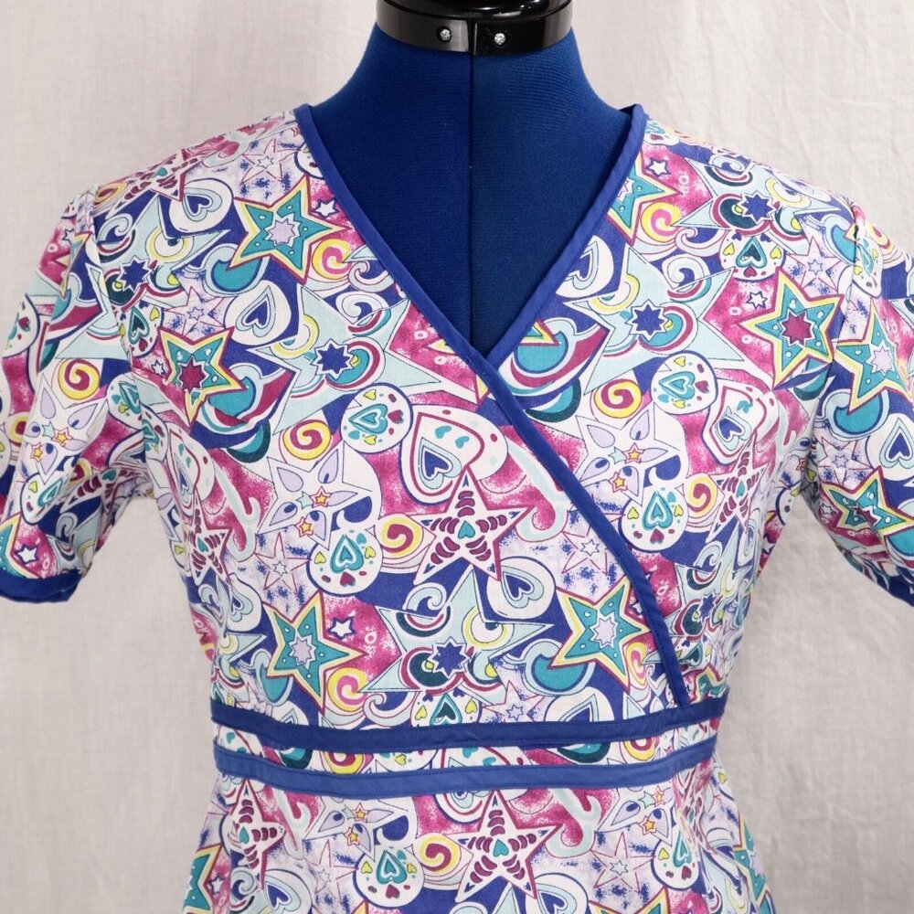 Liana Medical Scrub Top Women's XS Blue Multicolor Pattern VTG V-Neck Tie Back - Picture 4 of 11